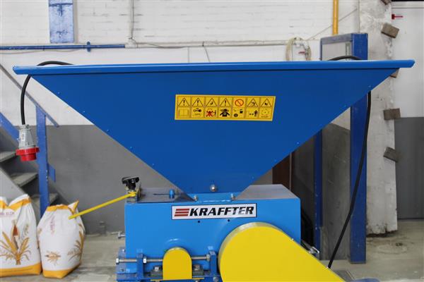 Grote foto kraffter graanpletter agrarisch mechanisatie
