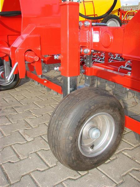 Grote foto kraffter wiedeg 7.2m met rollen agrarisch mechanisatie