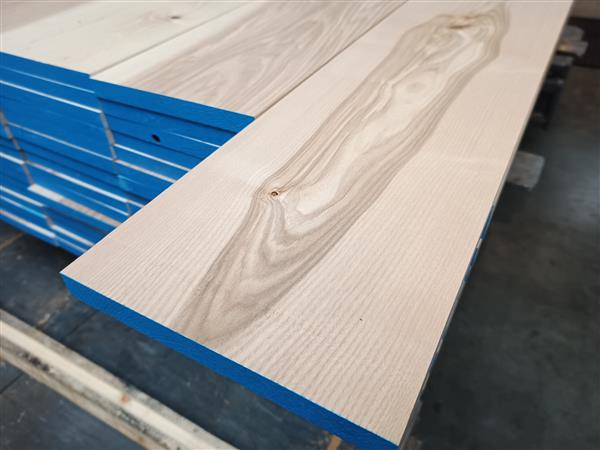 Grote foto 20x200mm 205cm essen doe het zelf en verbouw hout en planken