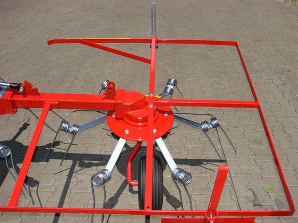 Grote foto kraffter schudder hooikeerder 5.2m 4 rotors agrarisch mechanisatie