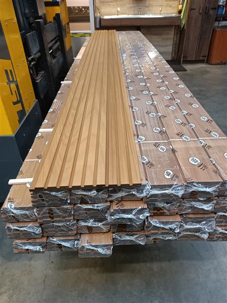 Grote foto 20x130mm 425cm ayous triple rhombus profiel doe het zelf en verbouw hout en planken