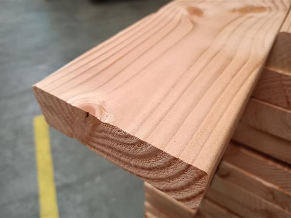 Grote foto 45x145mm douglas 400cm doe het zelf en verbouw hout en planken