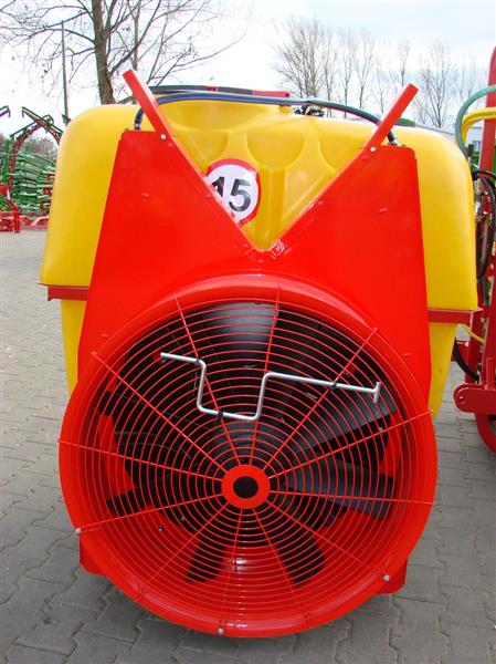 Grote foto kraffter k1200 gedragen boomgaardspuit agrarisch mechanisatie