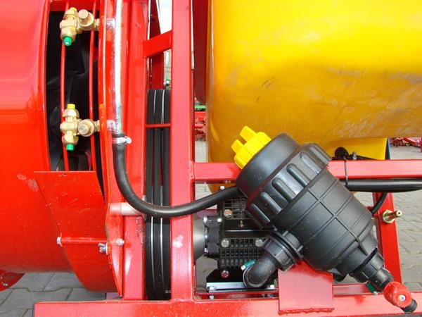 Grote foto kraffter k1200 gedragen boomgaardspuit agrarisch mechanisatie