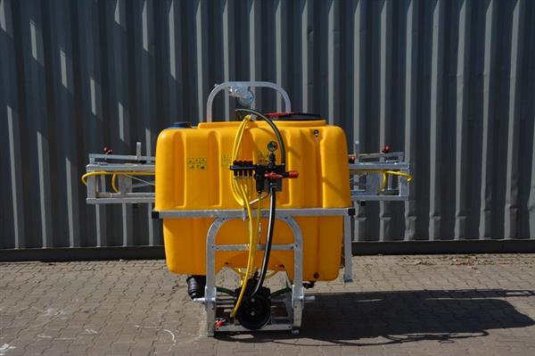 Grote foto kraffter 6 1000 gedragen veldspuit agrarisch mechanisatie