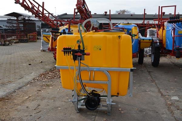 Grote foto kraffter 6 1000 gedragen veldspuit agrarisch mechanisatie