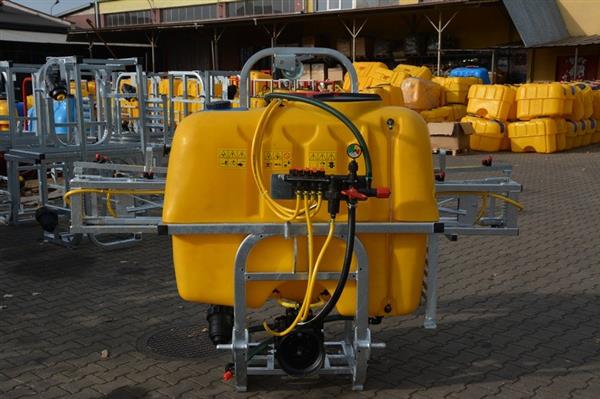 Grote foto kraffter 6 1000 gedragen veldspuit agrarisch mechanisatie