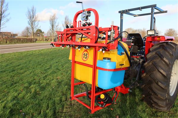 Grote foto kraffter veldspuit 6m boom en 400l tank agrarisch mechanisatie