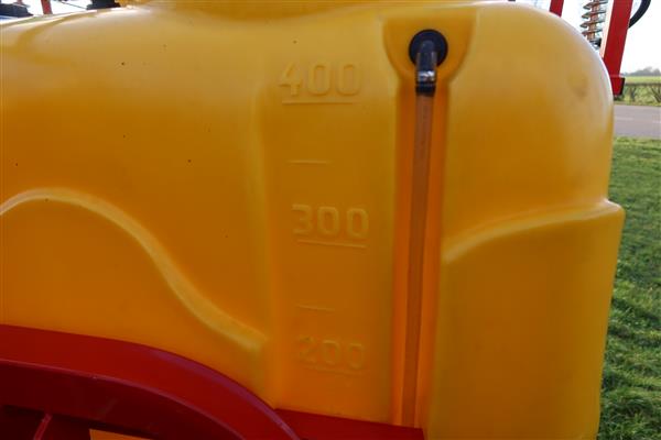 Grote foto kraffter veldspuit 6m boom en 400l tank agrarisch mechanisatie