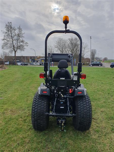 Grote foto solis 26 4wd hydrostaat black edition agrarisch tractoren