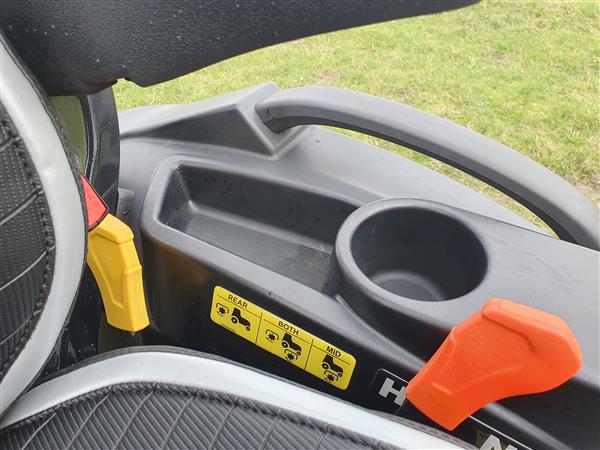 Grote foto solis 26 4wd hydrostaat black edition agrarisch tractoren