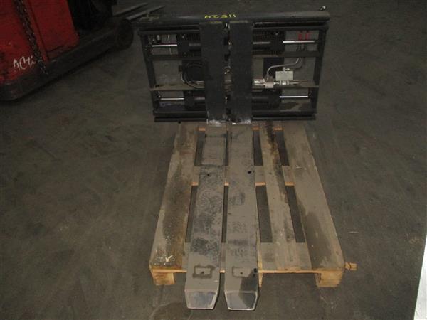 Grote foto griptech shiften vorkversteller met schuifvorken agrarisch heftrucks