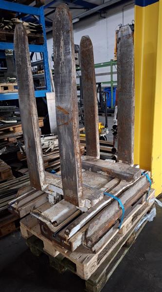 Grote foto cascade palletkeerder agrarisch heftrucks