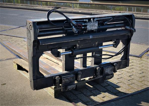 Grote foto cascade vorkversteller agrarisch heftrucks