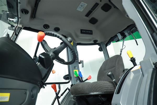 Grote foto solis 90 4wd smalspoor stage v agrarisch tractoren