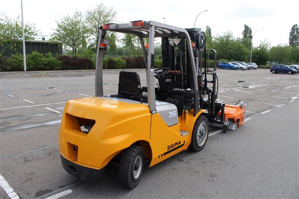 Grote foto sigma heftruck mitsubishi diesel 3.5t agrarisch mechanisatie