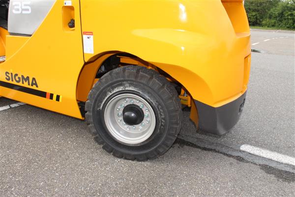 Grote foto sigma heftruck mitsubishi diesel 3.5t agrarisch mechanisatie