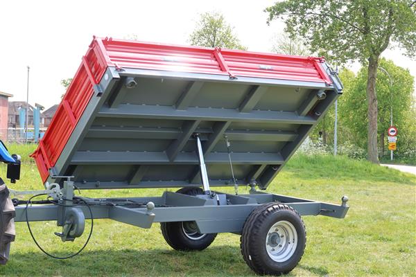 Grote foto imeg kipper 4 ton 3 zijdig kippend export agrarisch mechanisatie