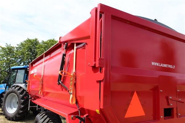 Grote foto laumetris ptl 12 landbouwkipper agrarisch mechanisatie