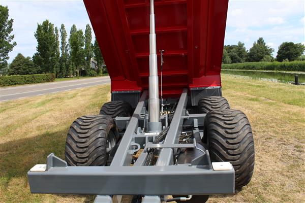 Grote foto laumetris ptl 12 landbouwkipper agrarisch mechanisatie
