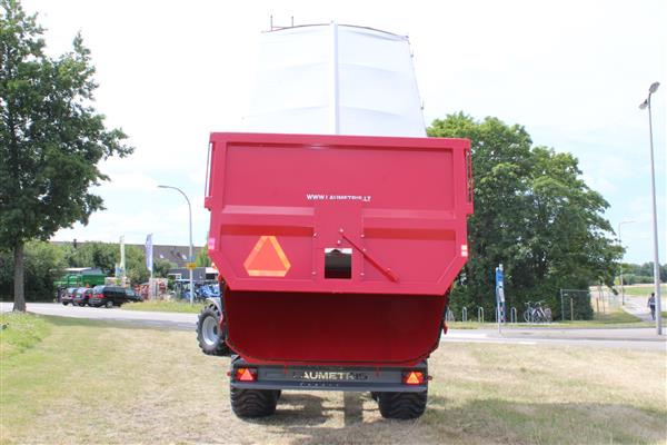 Grote foto laumetris ptl 12 landbouwkipper agrarisch mechanisatie