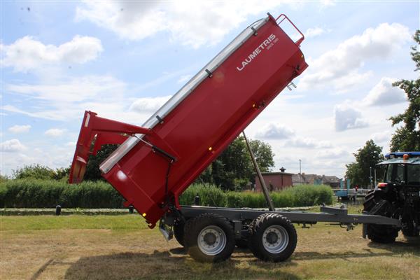 Grote foto laumetris ptl 12 landbouwkipper agrarisch mechanisatie