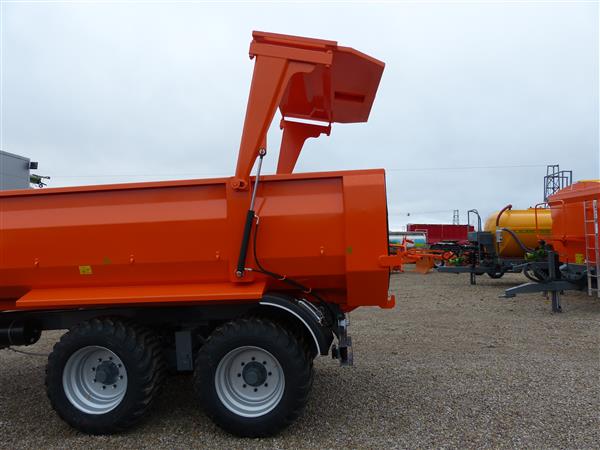 Grote foto laumetris ptl 10 landbouwkipper agrarisch mechanisatie