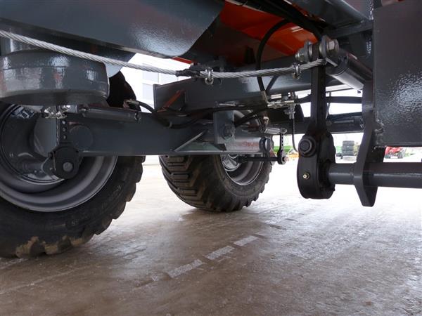 Grote foto laumetris ptl 8 landbouwkipper agrarisch mechanisatie