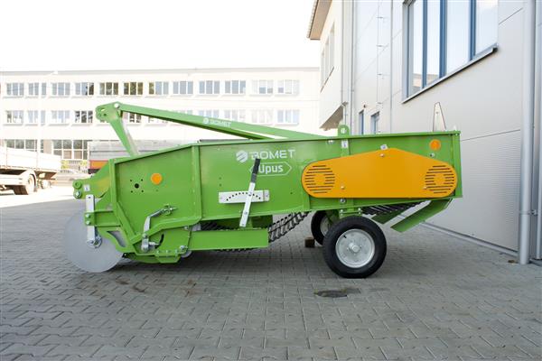 Grote foto bomet aardappelrooimachine 2 rijen z656 agrarisch mechanisatie