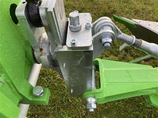 Grote foto bomet wentelploeg leo u063 snijbreedte 25 30 35cm agrarisch mechanisatie