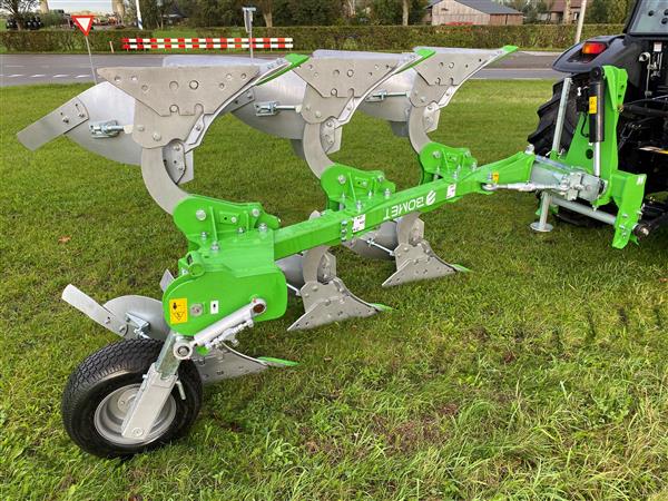 Grote foto bomet wentelploeg leo u063 snijbreedte 25 30 35cm agrarisch mechanisatie