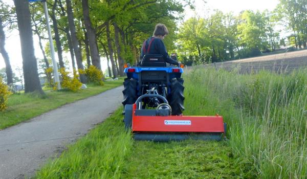 Grote foto morgnieux bmh 115 135 verstekklepelmaaier agrarisch mechanisatie