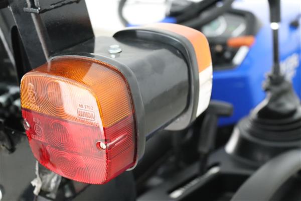 Grote foto solis 26 4wd hydrostaat agrarisch tractoren