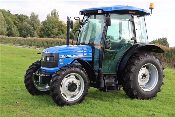 Grote foto solis 60 4wd cabine agrarisch tractoren