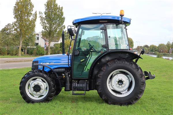 Grote foto solis 60 4wd cabine agrarisch tractoren