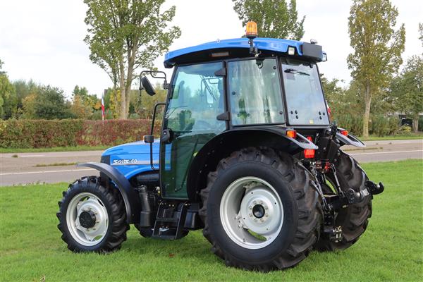 Grote foto solis 60 4wd cabine agrarisch tractoren