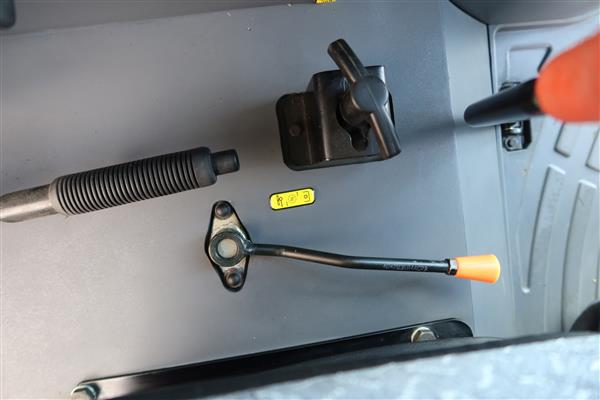 Grote foto solis 60 4wd cabine agrarisch tractoren