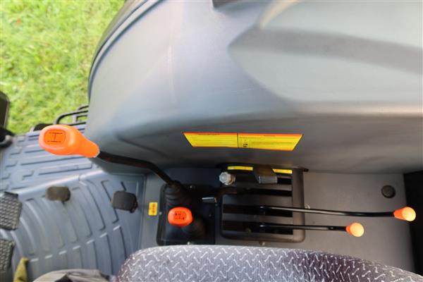 Grote foto solis 60 4wd cabine agrarisch tractoren