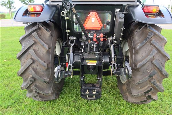 Grote foto solis 60 4wd cabine agrarisch tractoren