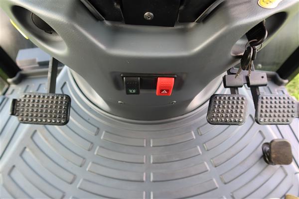 Grote foto solis 60 4wd cabine agrarisch tractoren
