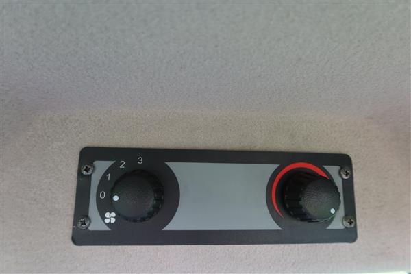 Grote foto solis 60 4wd cabine agrarisch tractoren