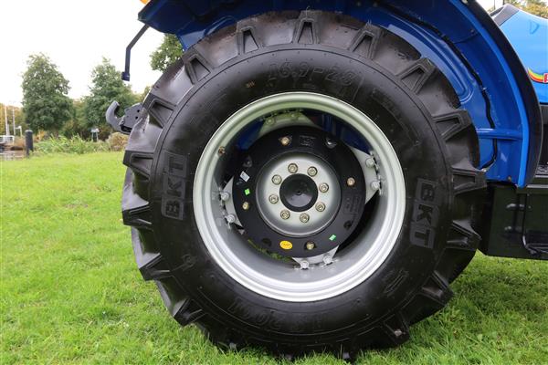 Grote foto solis 60 4wd rops agrarisch tractoren