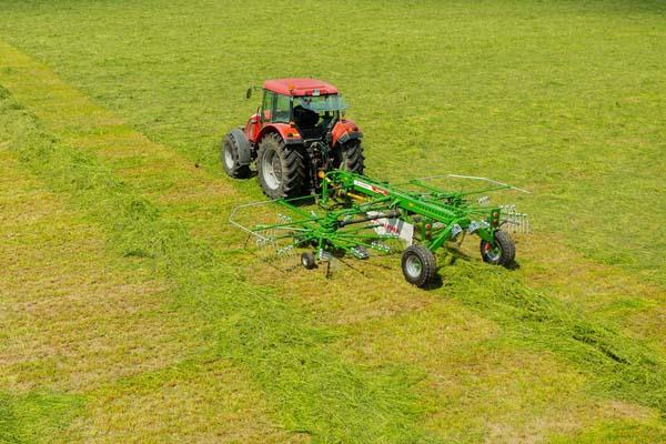 Grote foto sipma zk650t hark dubbele rotor agrarisch mechanisatie