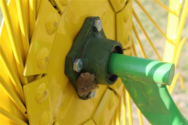 Grote foto kraffter acrobaathark tuin en terras grasmaaiers