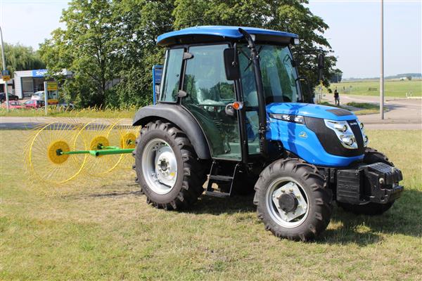 Grote foto kraffter acrobaathark tuin en terras grasmaaiers