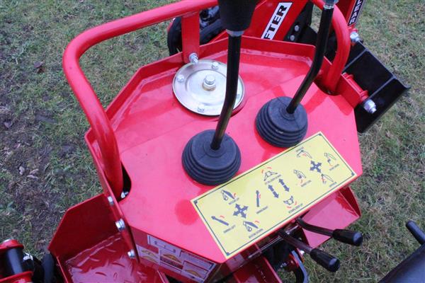 Grote foto kraffter graafkraan vast 225 agrarisch mechanisatie