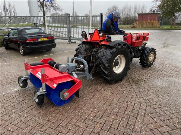 Grote foto kraffter veegmachine 140 aftakas agrarisch mechanisatie