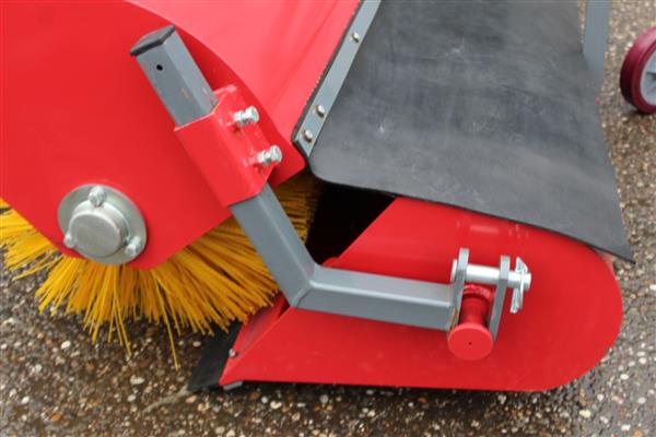 Grote foto kraffter veegmachine 2.00m doe het zelf en verbouw gereedschappen en machines
