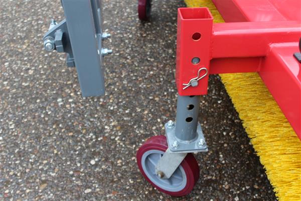 Grote foto kraffter veegmachine 2.00m doe het zelf en verbouw gereedschappen en machines