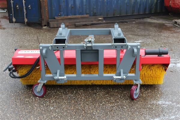 Grote foto kraffter veegmachine 2.00m doe het zelf en verbouw gereedschappen en machines